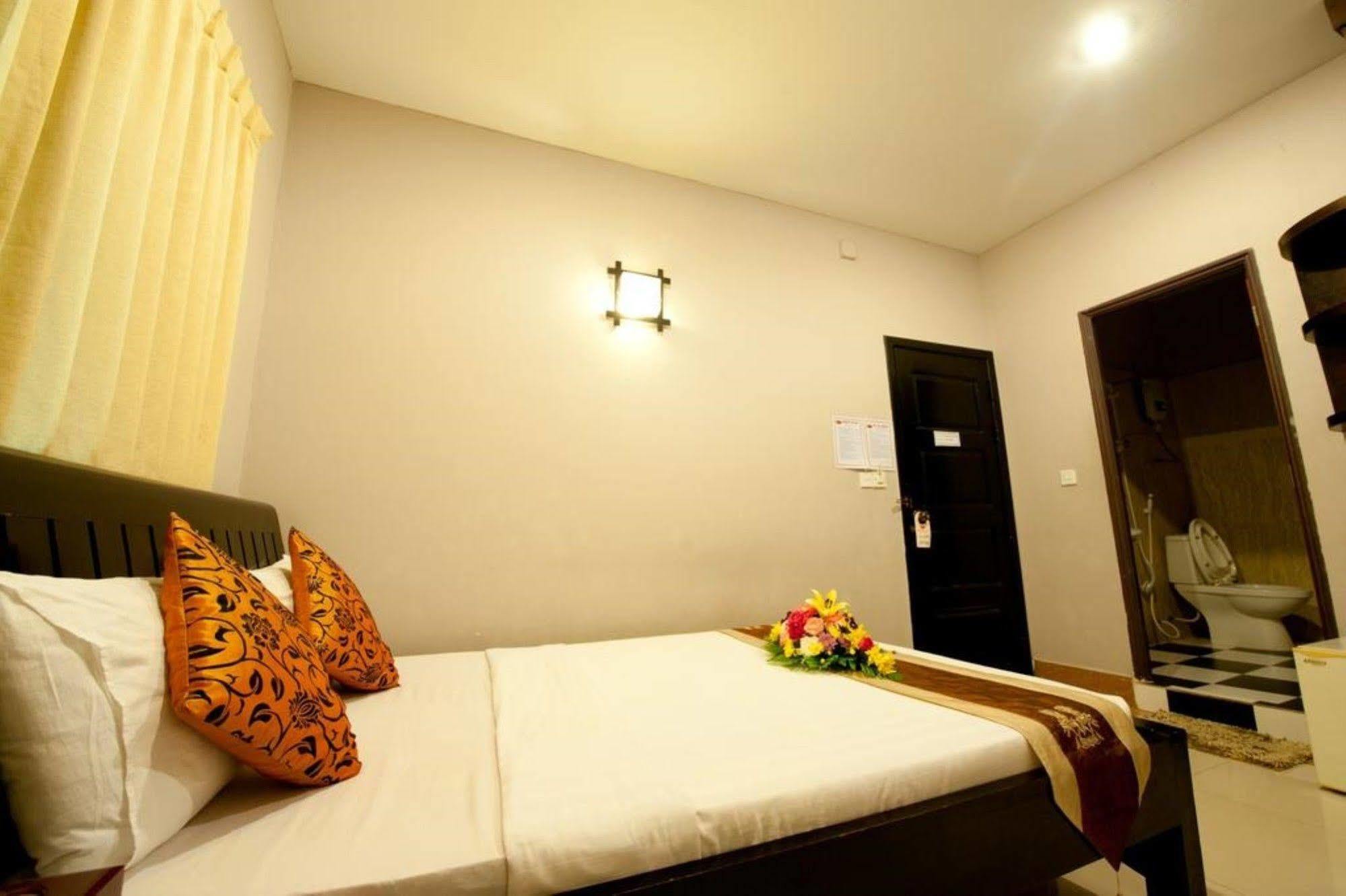 Wei Si Deng Hotel & Restaurant Phnom Penh Exterior photo