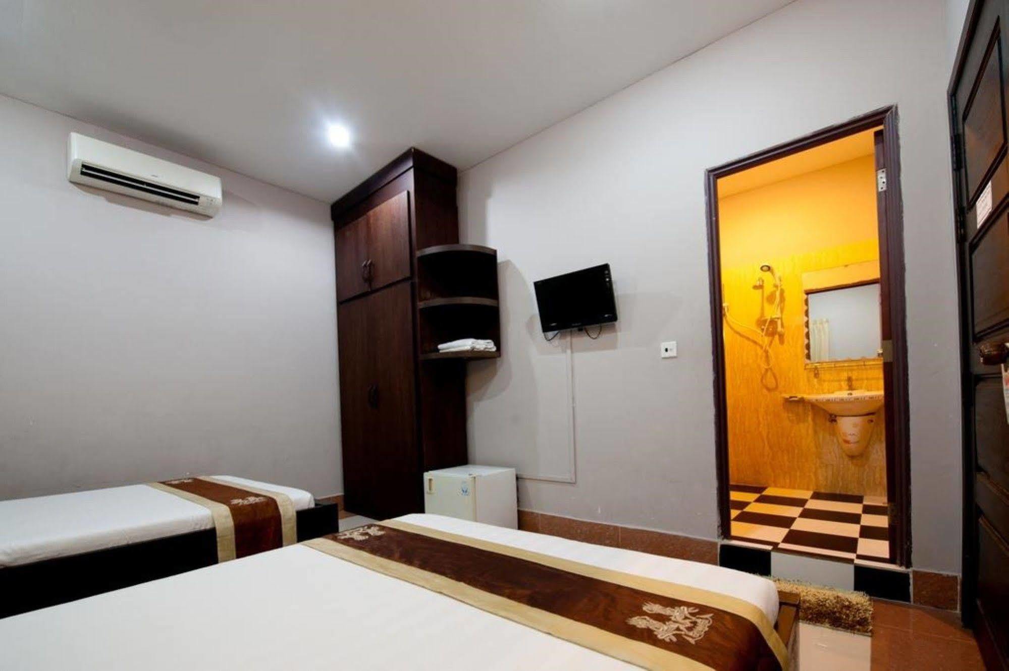Wei Si Deng Hotel & Restaurant Phnom Penh Exterior photo