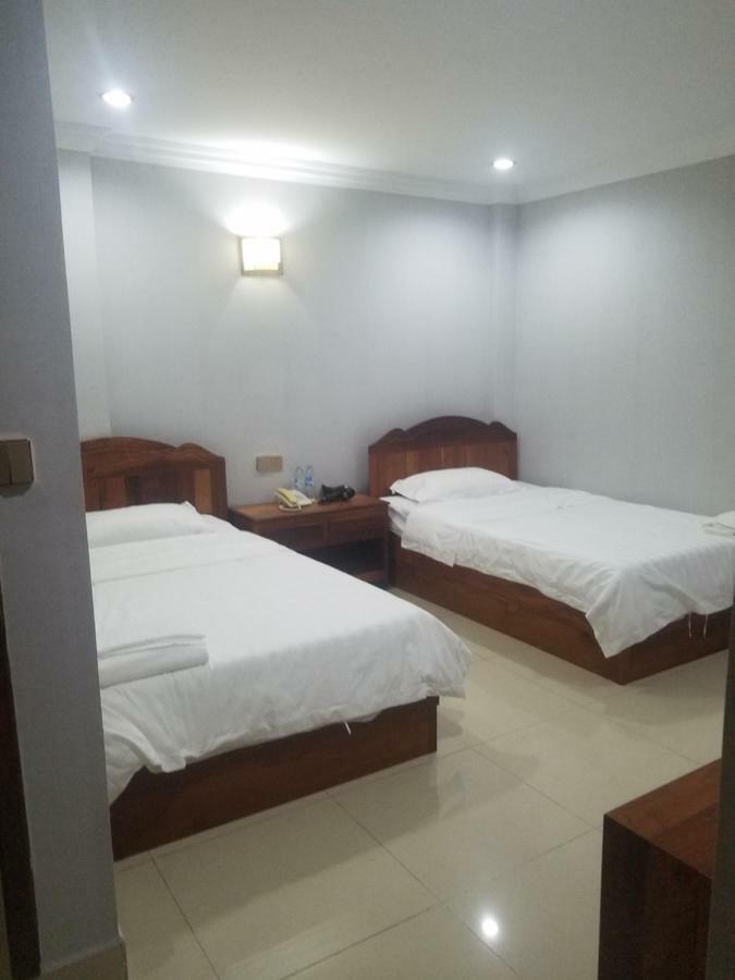 Wei Si Deng Hotel & Restaurant Phnom Penh Exterior photo